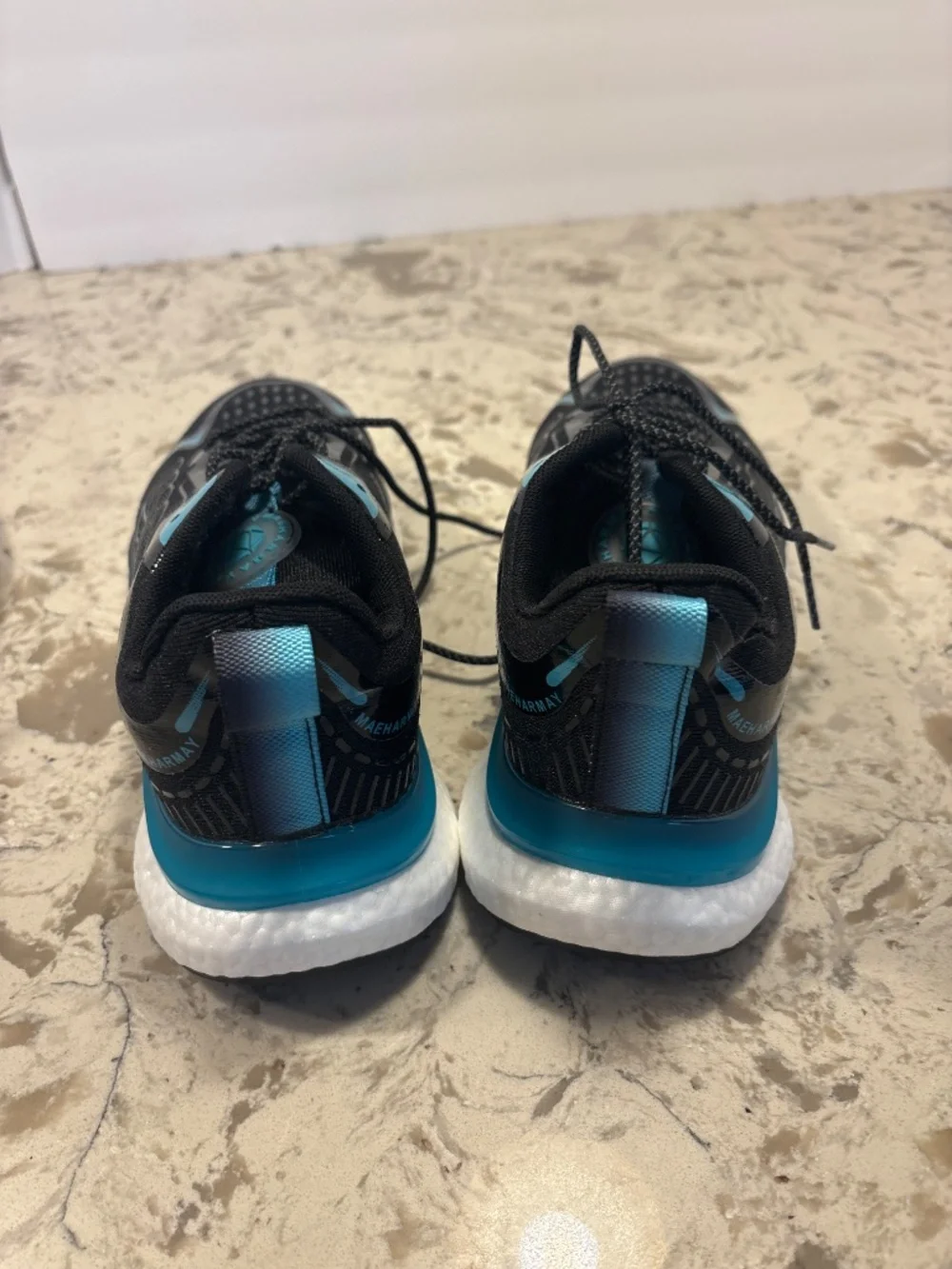 Maeharmay Armadillo Sneakers Women’s 42 Two Pairs